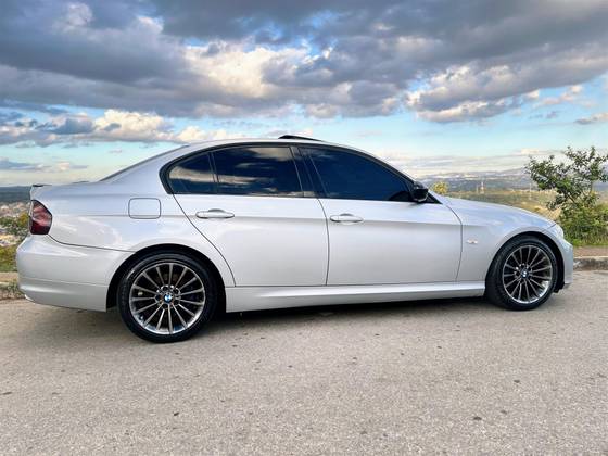 BMW 320i 2.0 16V GASOLINA 4P AUTOMÁTICO BMW 320i 2.0 16V GASOLINA 4P AUTOMÁTICO